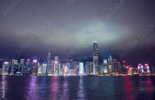 Hong Kong skyline at night © badahos