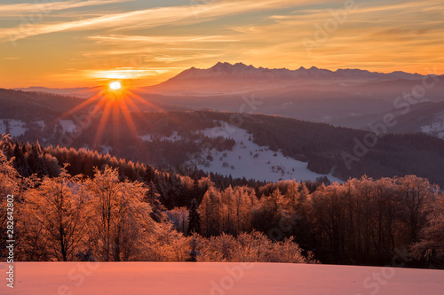 Fototapeta Naklejka Na Ścianę i Meble -  Beskid Sądecki - Karpaty Góry