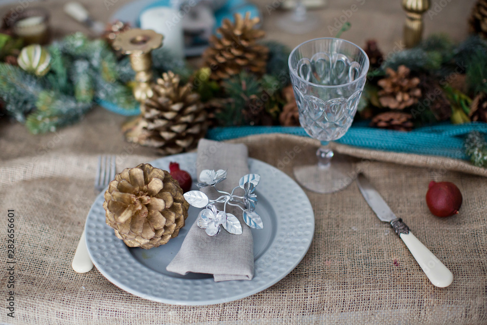 Christmas table with rustic decorations