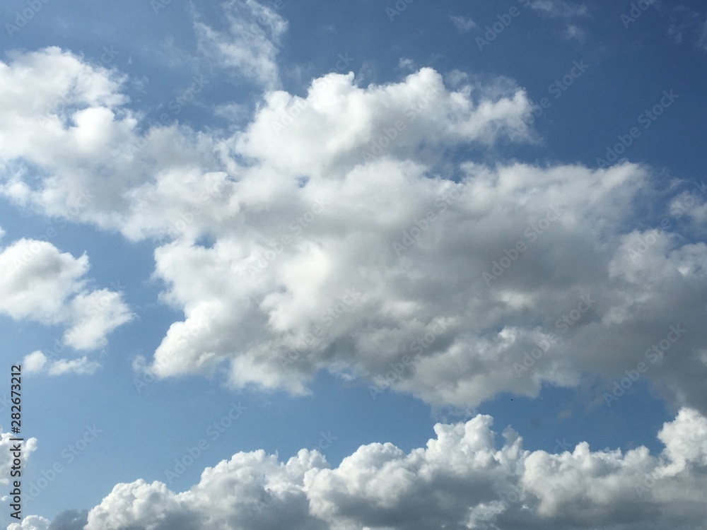 Obraz premium blue sky with clouds