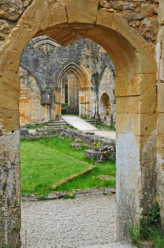 Orval  le rovine dell antica Abbazia trappista - Belgio 