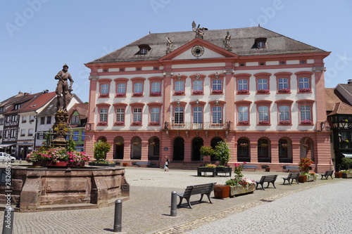 Brunnen und Rathaus Gengenbach