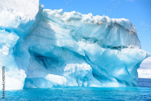 iceberg bleu