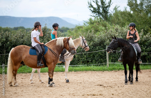 riding girls and horses © cynoclub