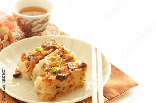 Chinese new year food, pan fried turnip cake 