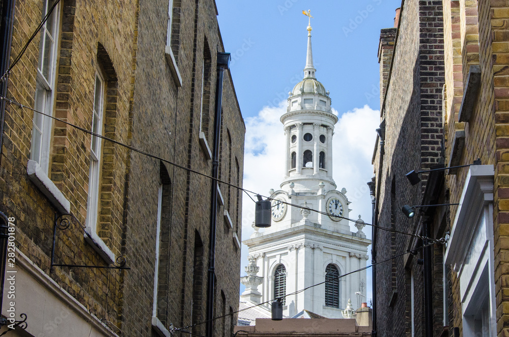 Church and alley in Greenwich