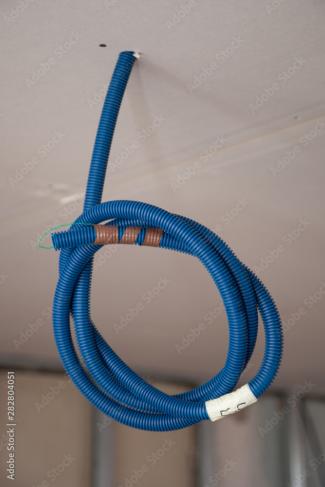 Gaine isolante pour une installation électrique Stock Photo Adobe Stock — free download
