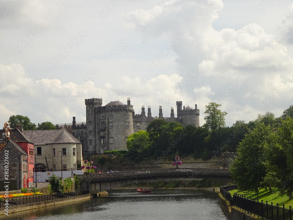 view of Kilkenny Castle 