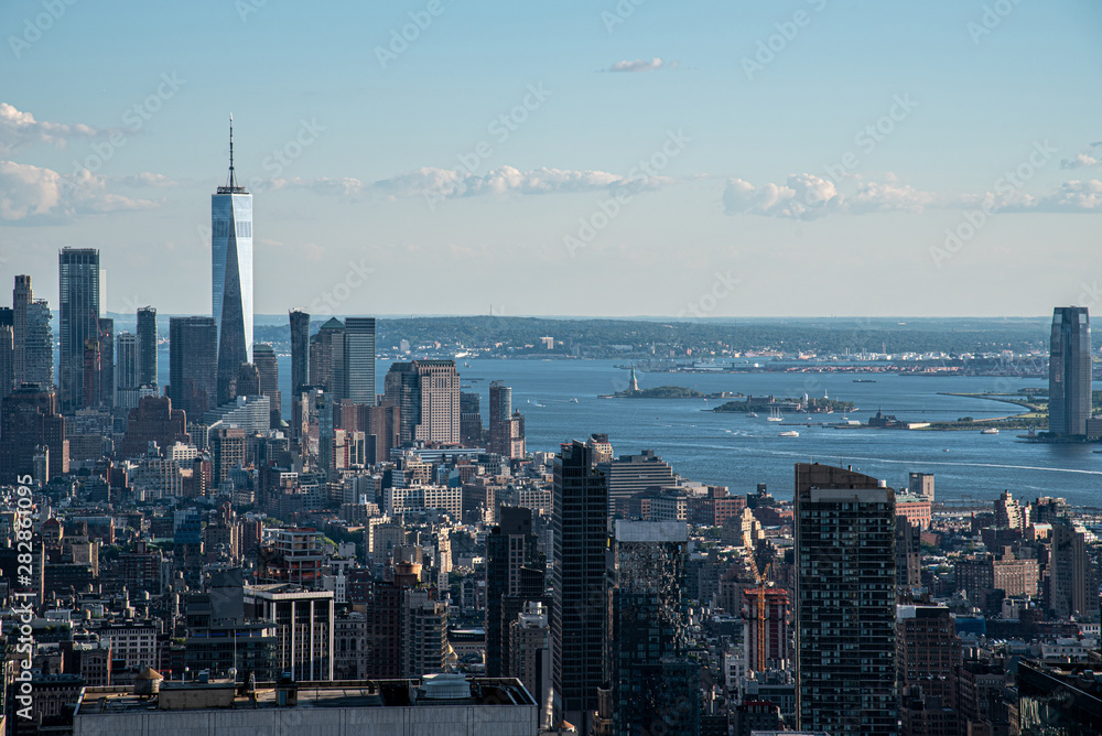 Fototapeta premium Looking South from the top of Manhattans midtown (NYC, USA)