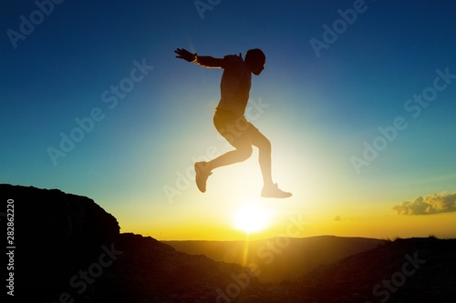 Wallpaper Mural Jumping. Torontodigital.ca