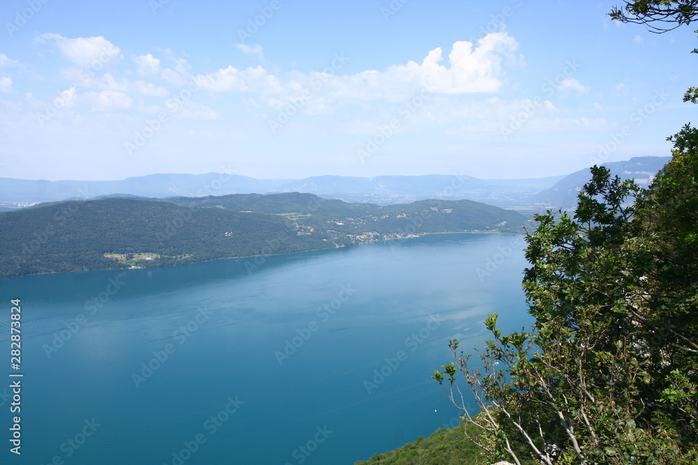 le lac du Bourget en Savoie