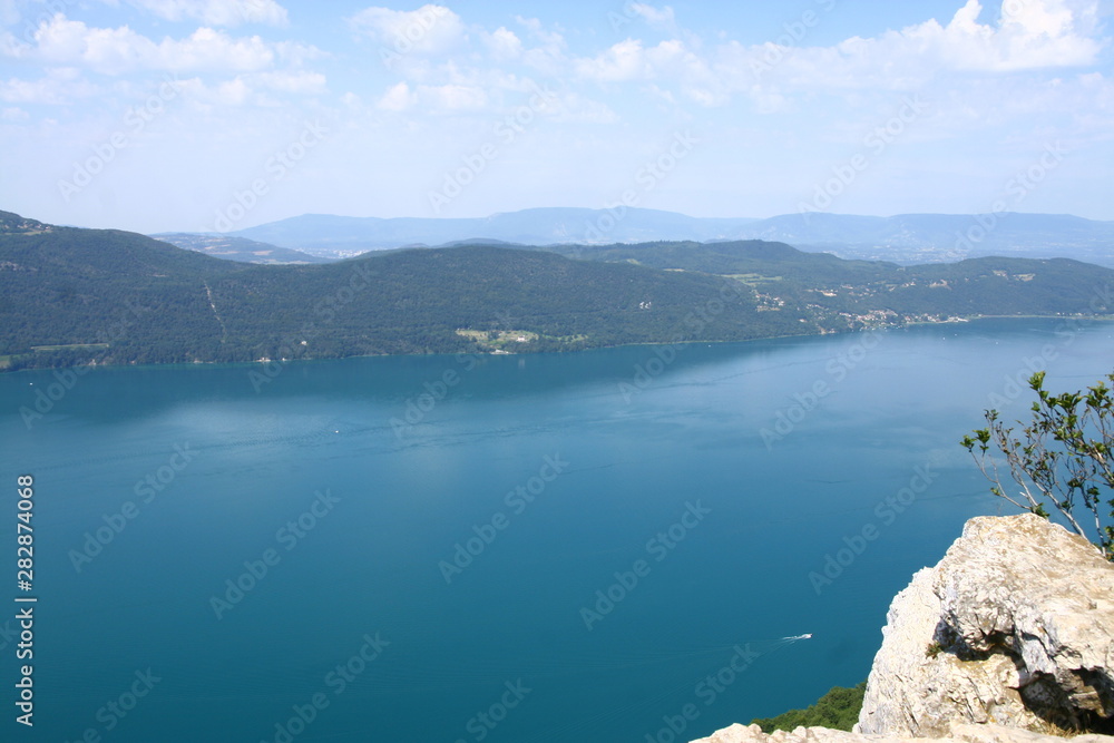 le lac du Bourget en Savoie