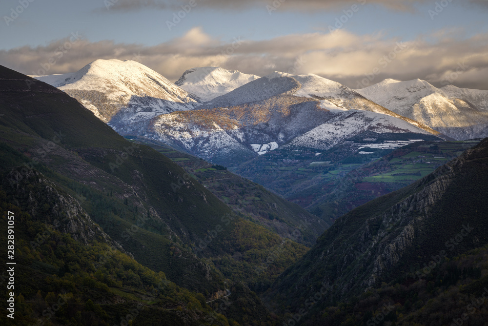 Highest Peaks covered by the first Snowfall of Autumn