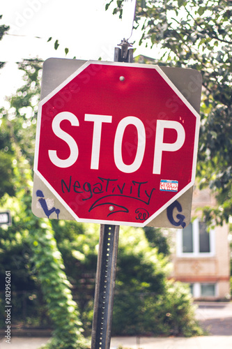 Fotografie stop sign on the road with positivism