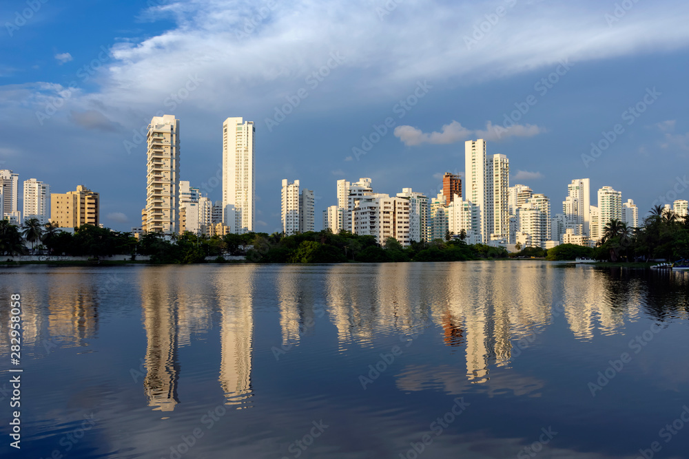 Obraz premium panoramę kartageny o zachodzie słońca