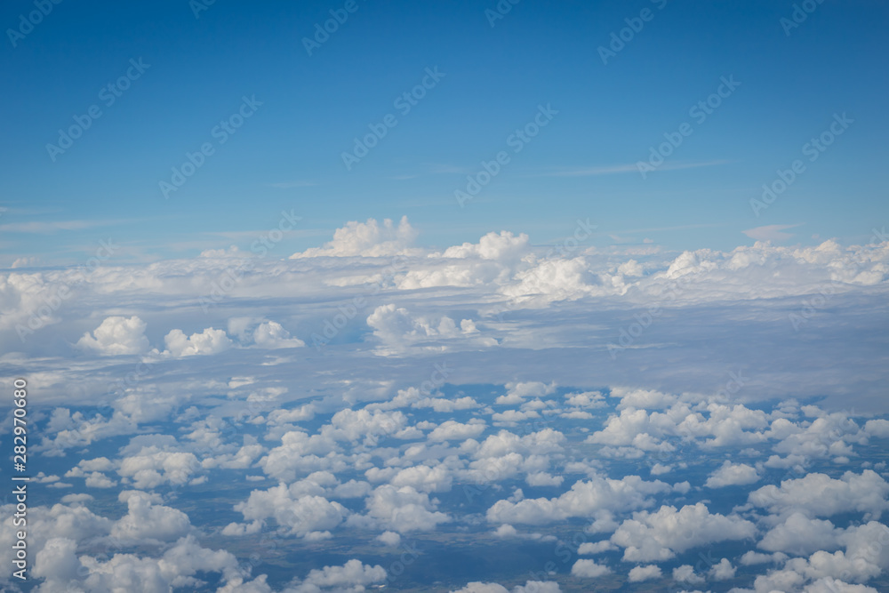 Fototapeta premium sky and clouds view from airplan