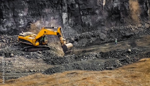 Open Pit Manganese Mining and Equipment photo