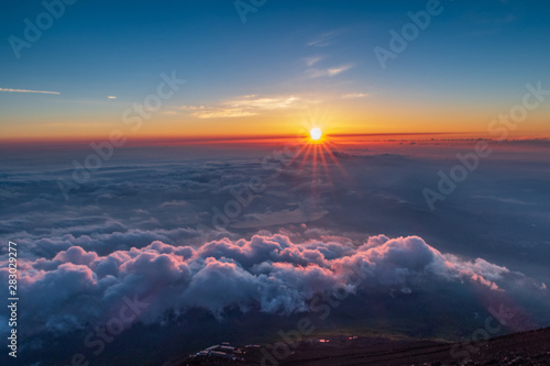  Mt.Fuji sea of ​​clouds in the early morning