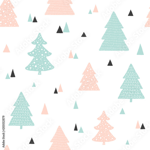 Scandinavian Christmas pattern. Vector childish background with hand drawn Christmas trees © Artulina