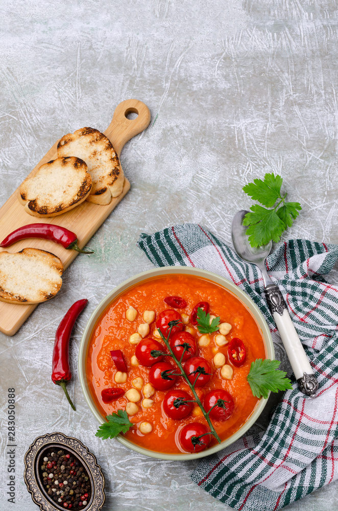 Red vegetable soup with chickpeas