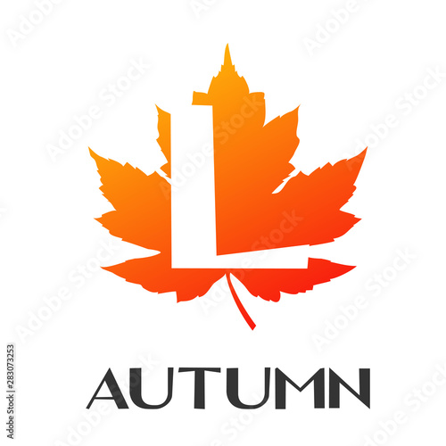 Logotipo con texto Autumn con letra L en espacio negativo sobre hoja en color naranja