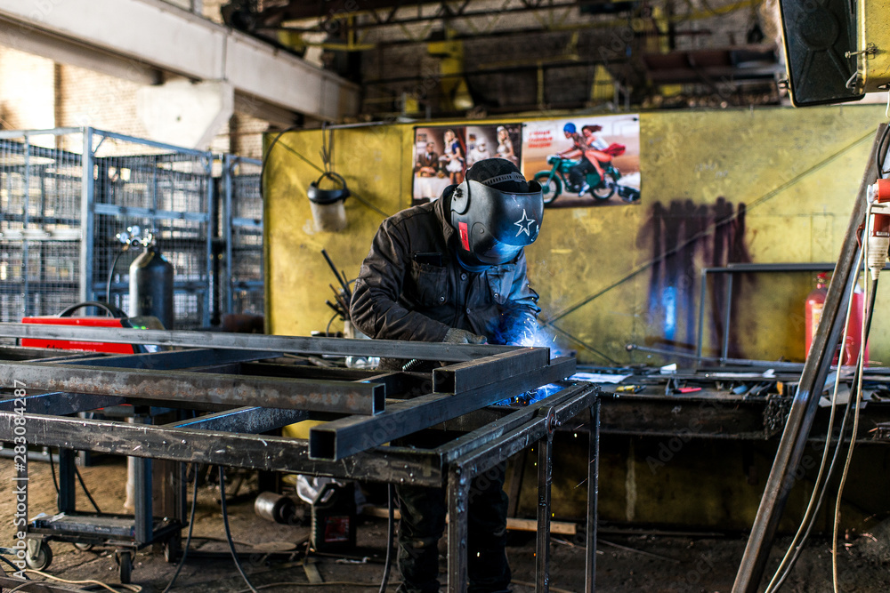 metal door manufacturing welding metal door manufacturing welding