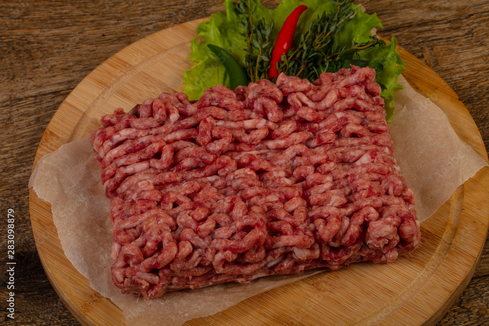 Raw pork minced meat