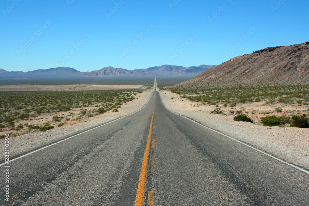 Straight road through Death Valley - Califonia