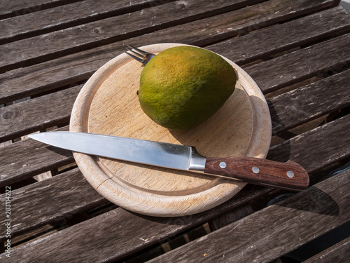 How to Cut a Mango the easy way Instruction -Step1 photo