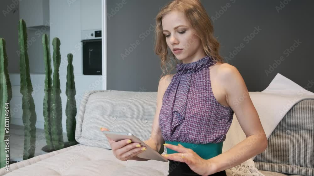 Business Women, Smiling business woman, Business lady, Work concept Portrait of smiling young woman with working on tablet2 Business Women, Smiling business woman, Business lady, Work concept Portrait of smiling young woman with working on tablet2