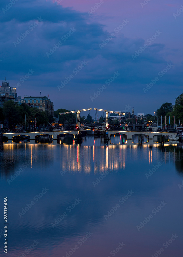 Fototapeta premium Amsterdam Canal and Sunset