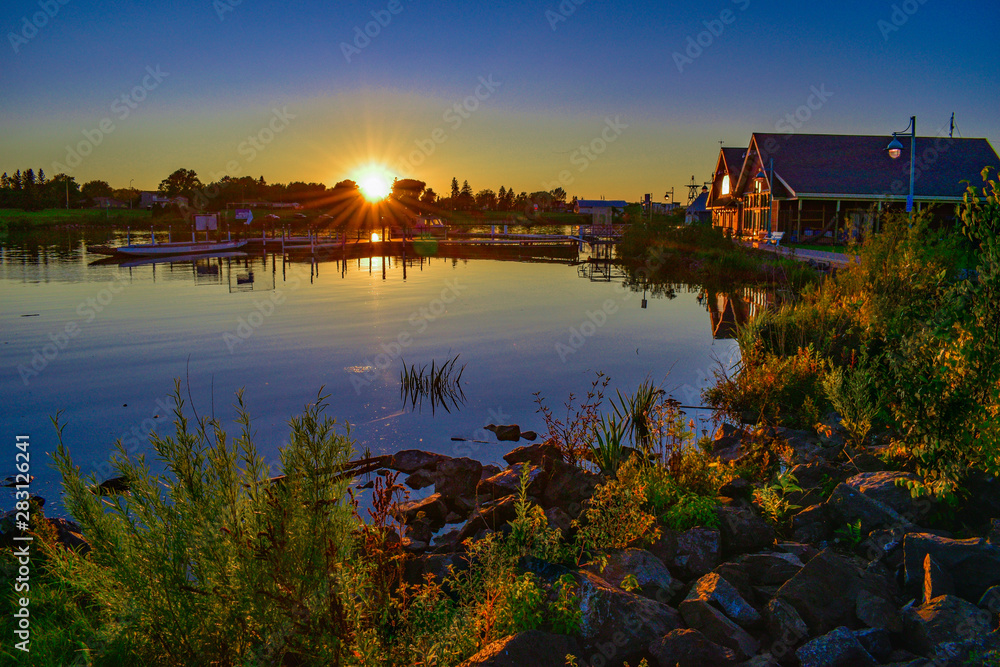 Fototapeta premium sunset on lake