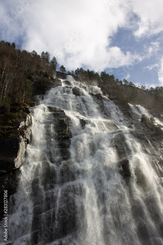 Cascada en la montaña