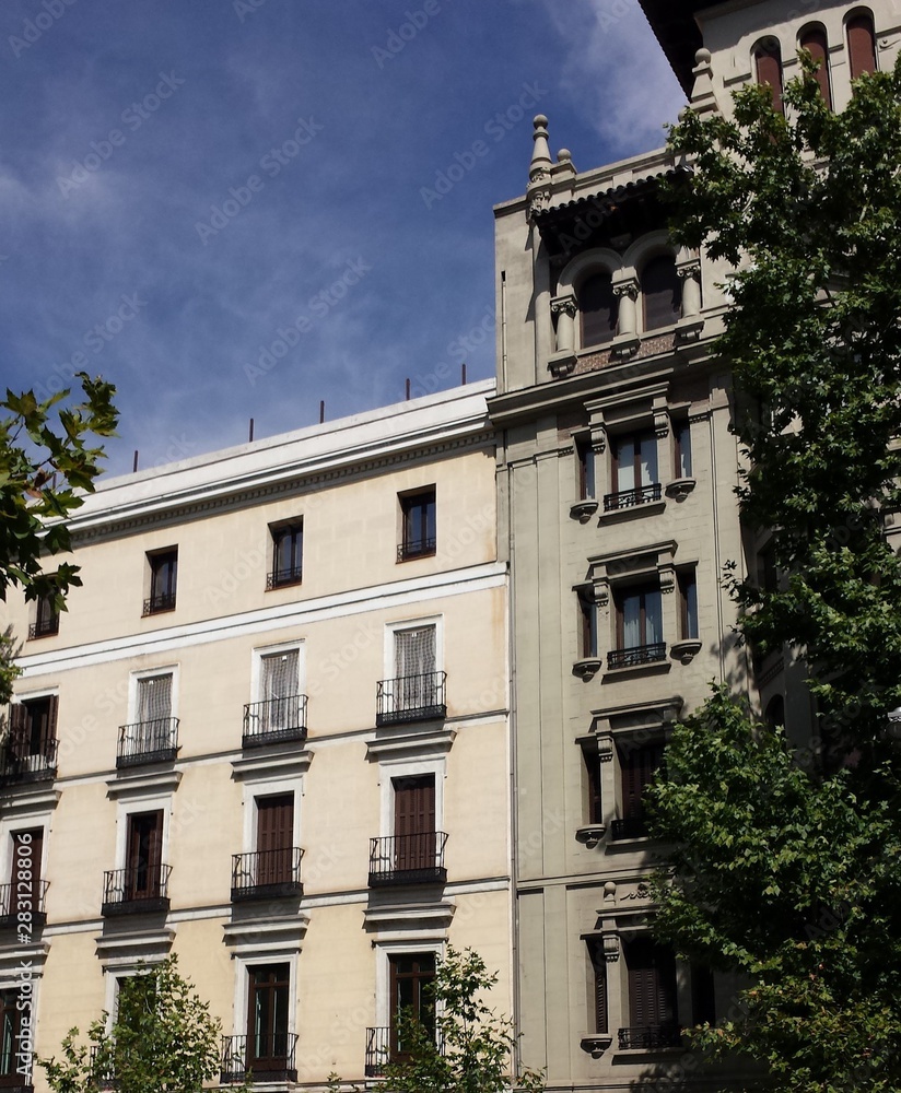 Fototapeta premium White Building