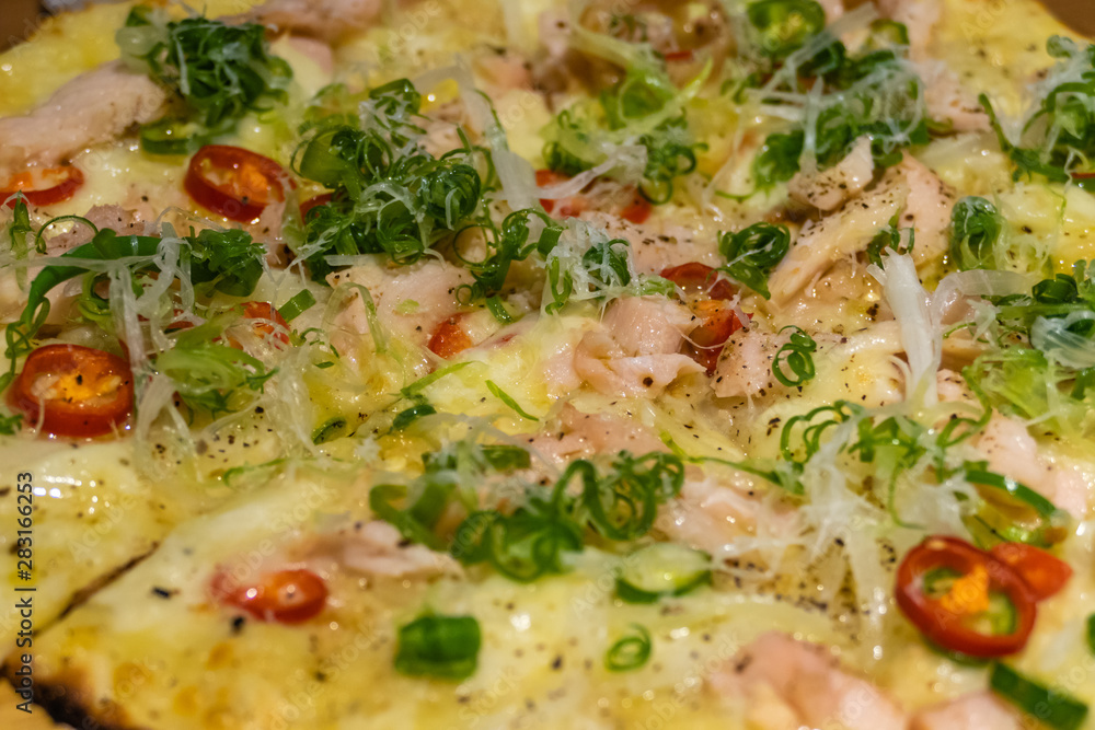 Thin crust chicken chili pizza Thin crust chicken chili pizza