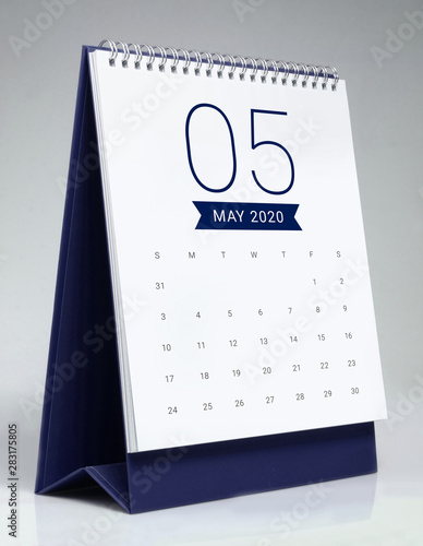 Simple desk calendar 2020 - May