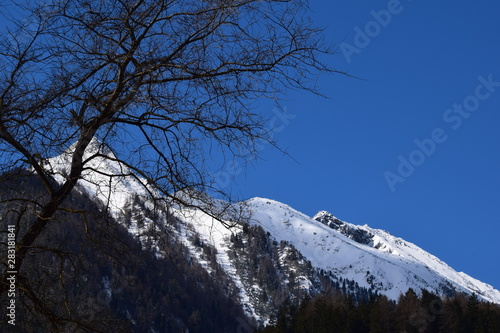 Gebirge Südtirol im Winter