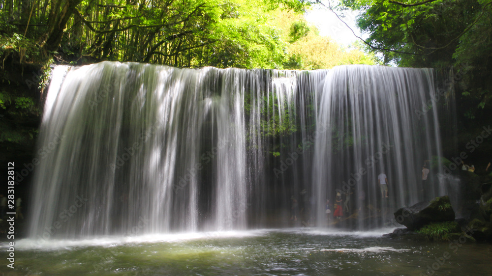 Obraz premium 鍋ヶ滝 Nabegataki Falls 熊本県小国町