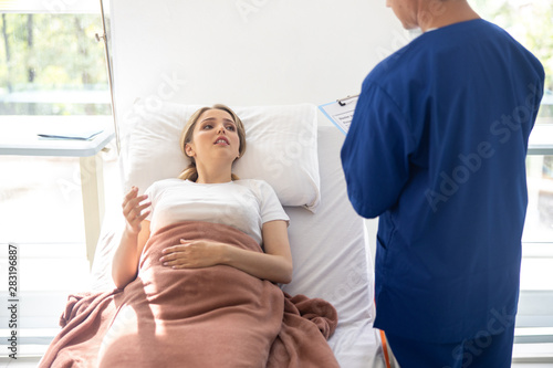 Lady telling doctor about her state of health