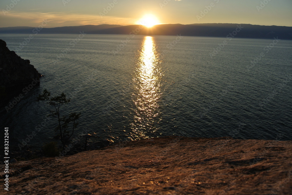 Obraz premium Sunset in Baikal