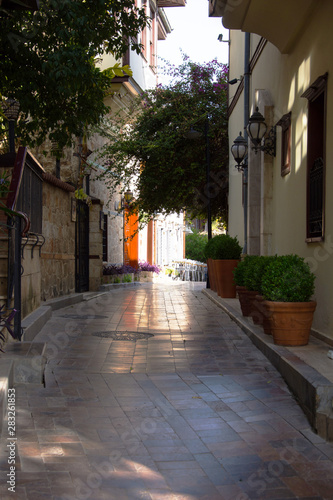 Fototapeta Naklejka Na Ścianę i Meble -  narrow street, old street in turkey the ancient city of Antalya