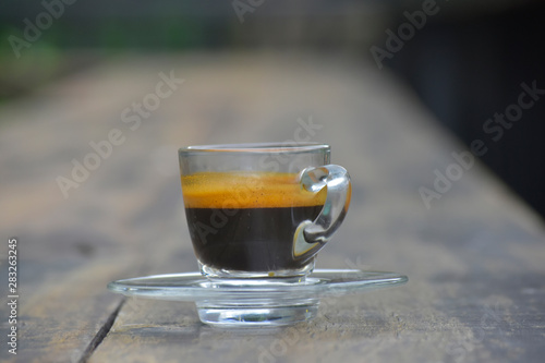  Black coffee is a hot coffee that can drink and get a taste of real coffee with a refreshing morning atmosphere.