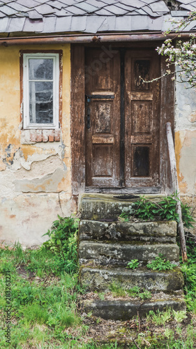 abandoned house © Uwe
