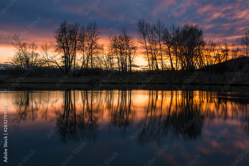 Obraz premium Chinook arch at dusk