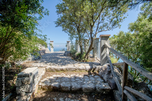 Die Aussichtsplattform Belvedere Tuoro in Capri, Italien photo