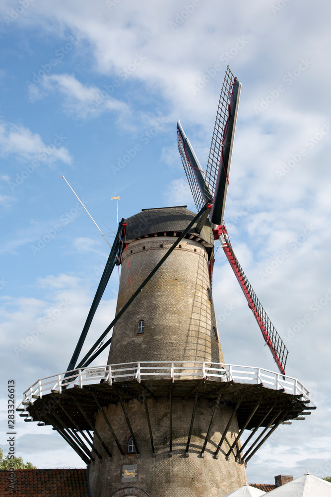 historische Windmühle De Brak