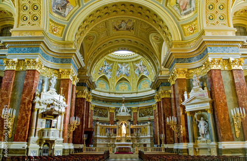Innenraum der Stephansbasilika in Budapest, der Hauptstadt Ungarns