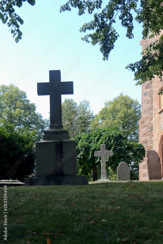 Friedhof mit Grabkreuz Friedhof mit Grabkreuz