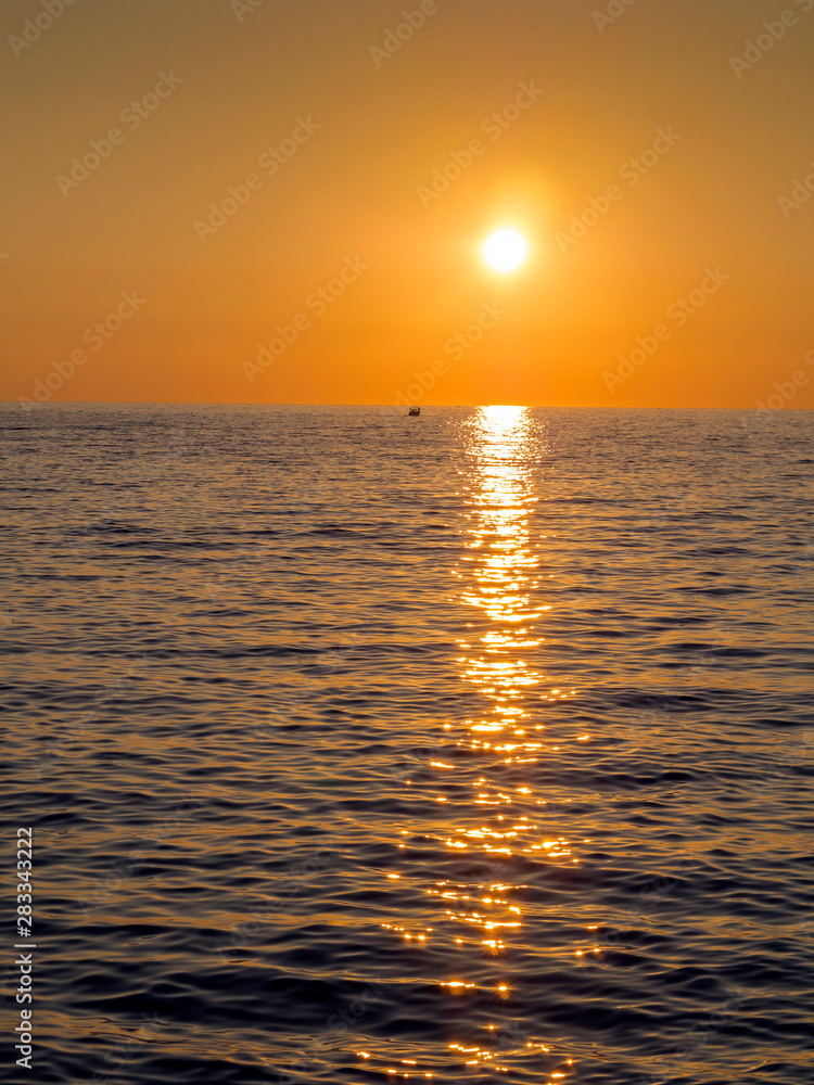 Fototapeta premium Sonnenuntergang am Meer