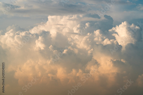 Wolken im Abendhimmel © BGphotoaesthetics